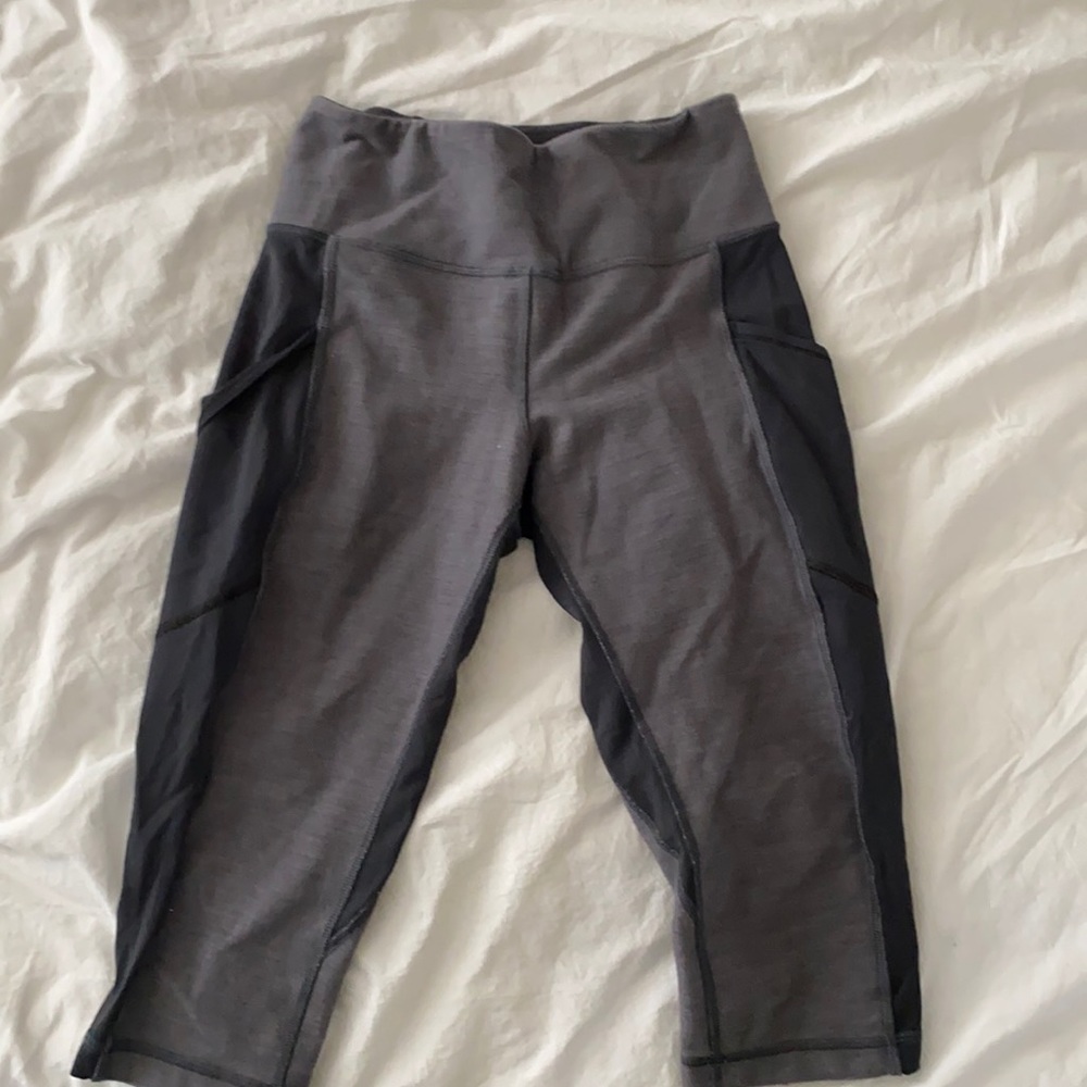 Lululemon Colourblock Leggings - Grey - Size 4 - 21”